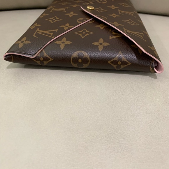 Louis Vuitton Kiragami Large Pouch - Picture 9 of 13